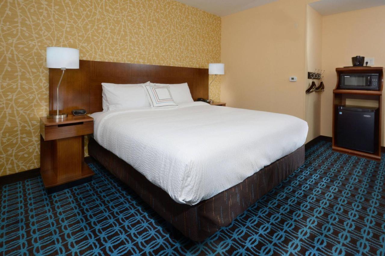 King Room at Fairfield Inn & Suites by Marriott Raleigh Capital Blvd./I-540