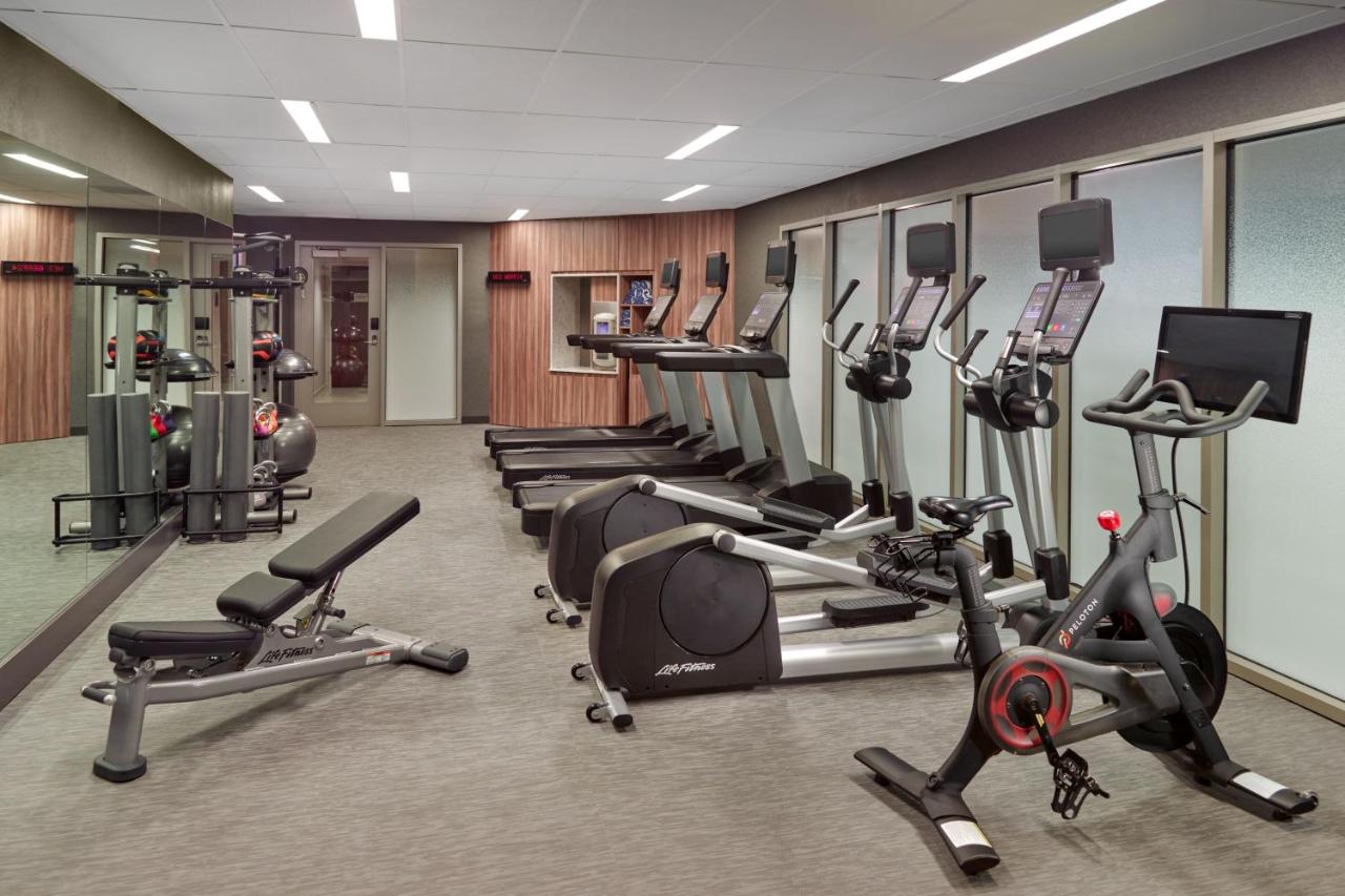| Courtyard by Marriott Washington, DC/Foggy Bottom