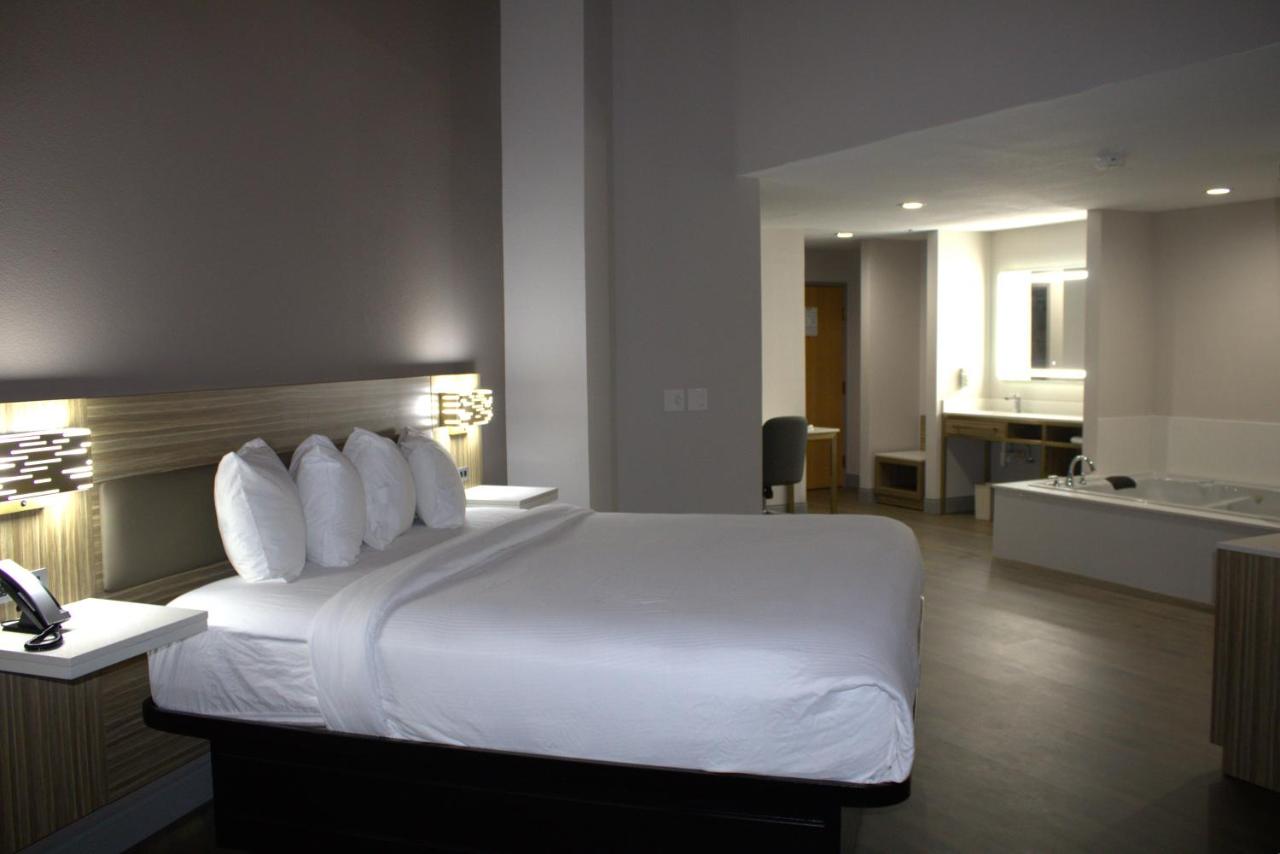  | Baymont Inn & Suites by Wyndham San Marcos