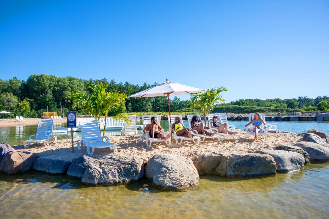 | Aloha Beach Resort
