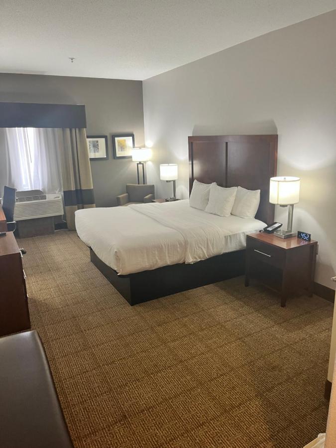 King Suite - Accessible/Non-Smoking at Comfort Inn & Suites Jackson