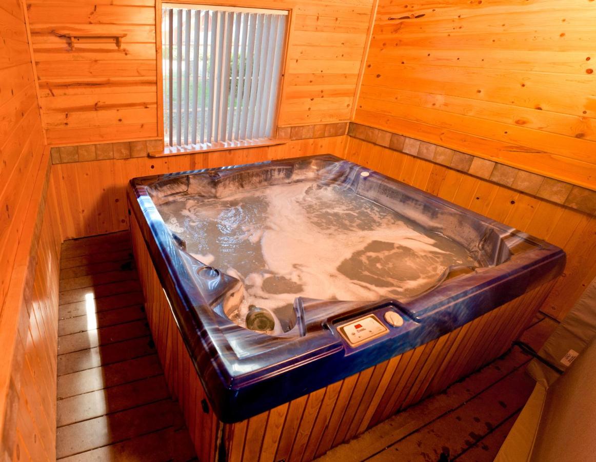 | View Crest Lodge