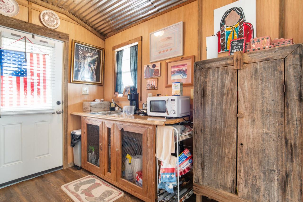 | Artesia Hilltop Cabin