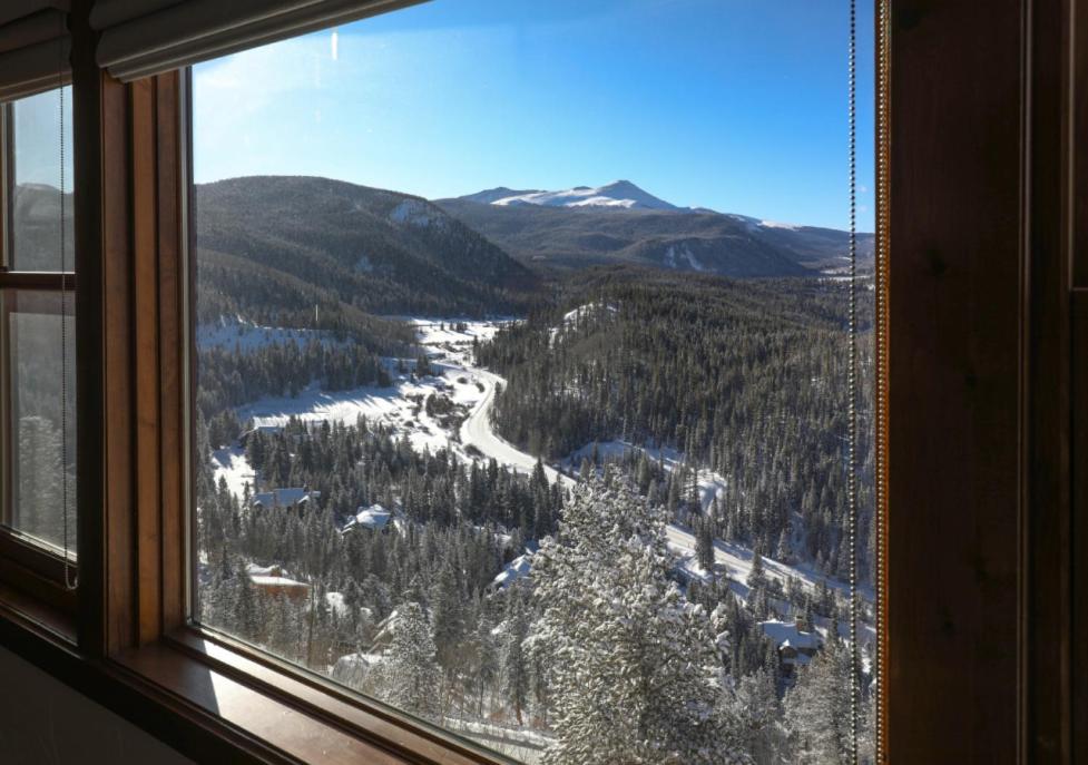 King Suite with Mountain View at The Lodge at Breckenridge