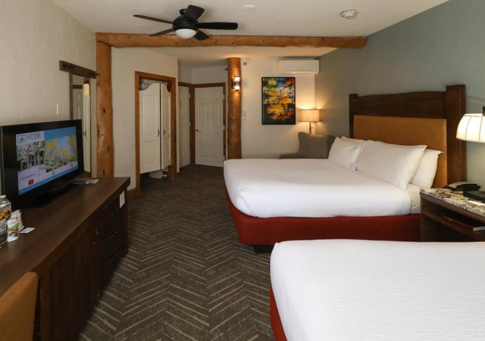 | The Lodge at Breckenridge