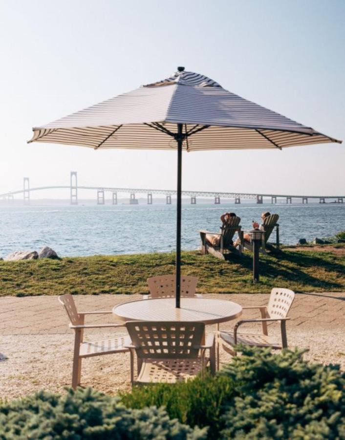 | Newport Harbor Island Resort