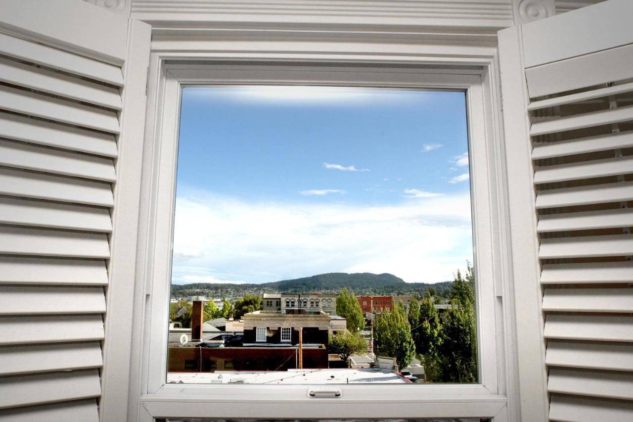  | Majestic Inn & Spa