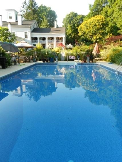 | House of 1833 Bed and Breakfast