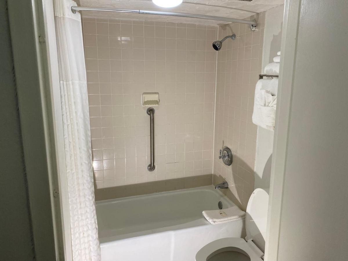 | Quality Inn & Suites St Augustine Beach