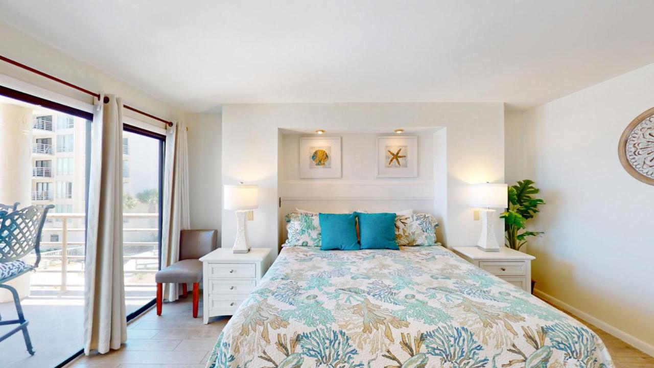 | 1202 Villamare