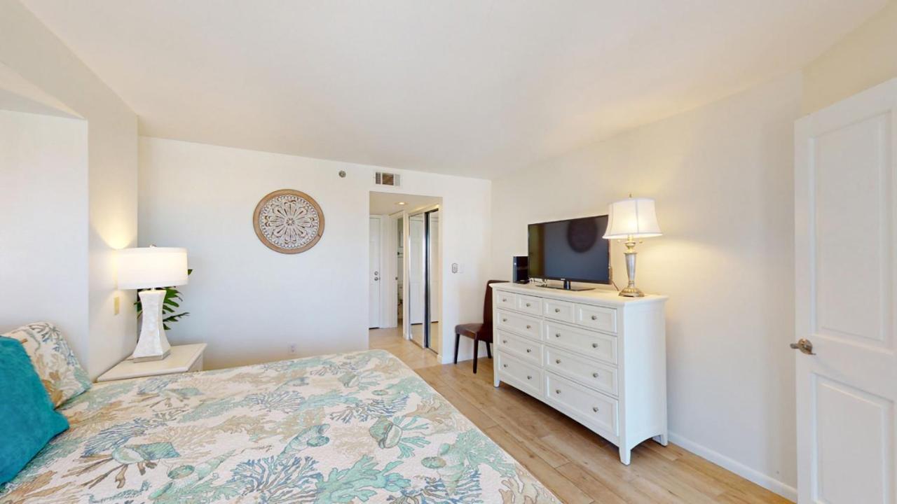 | 1202 Villamare