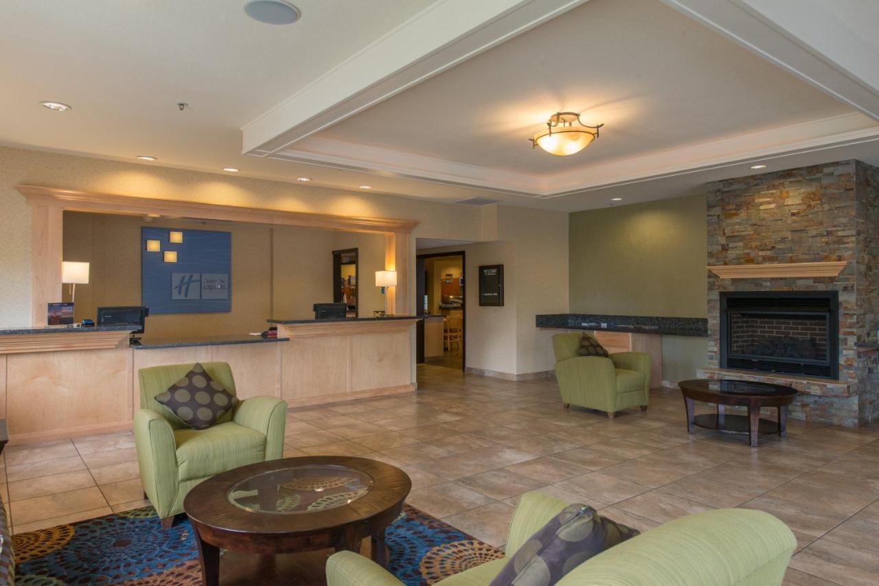 | Holiday Inn Express Portland East - Troutdale, an IHG Hotel