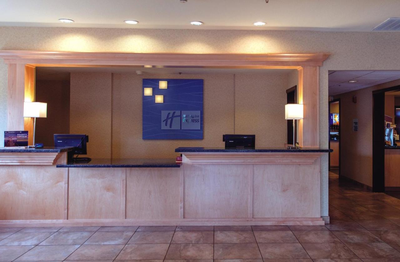 | Holiday Inn Express Portland East - Troutdale, an IHG Hotel