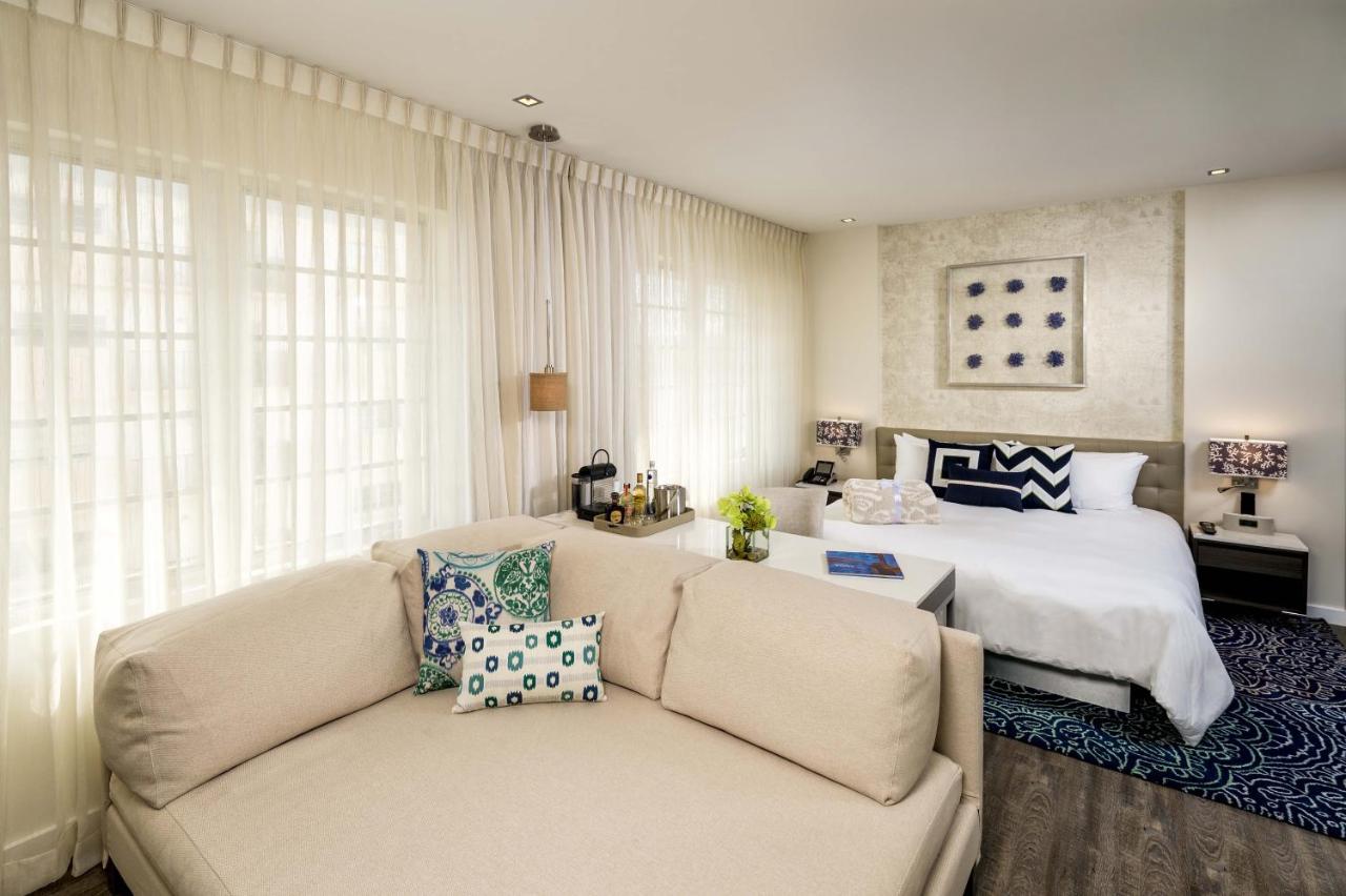 Deluxe Suite at The Marlin Hotel