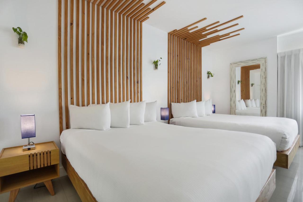 Premium Family One-Bedroom Suite with Kitchen at Hotel Belleza