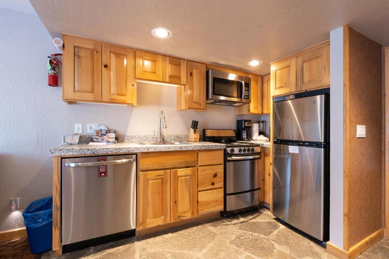 | Red Wolf Lodge at Olympic Valley