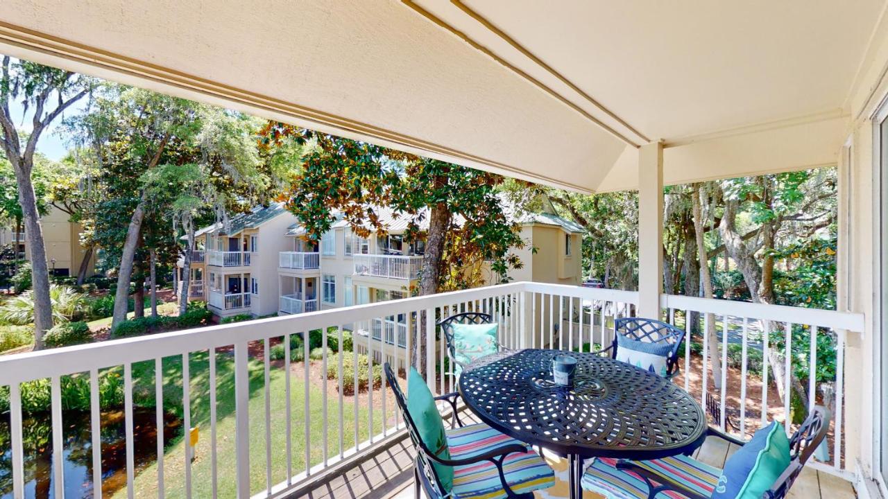 | 710 Barrington Park