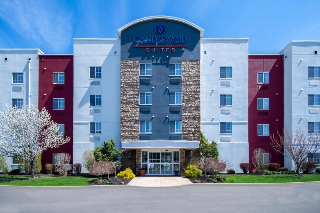 | Candlewood Suites Buffalo Amherst, an IHG Hotel