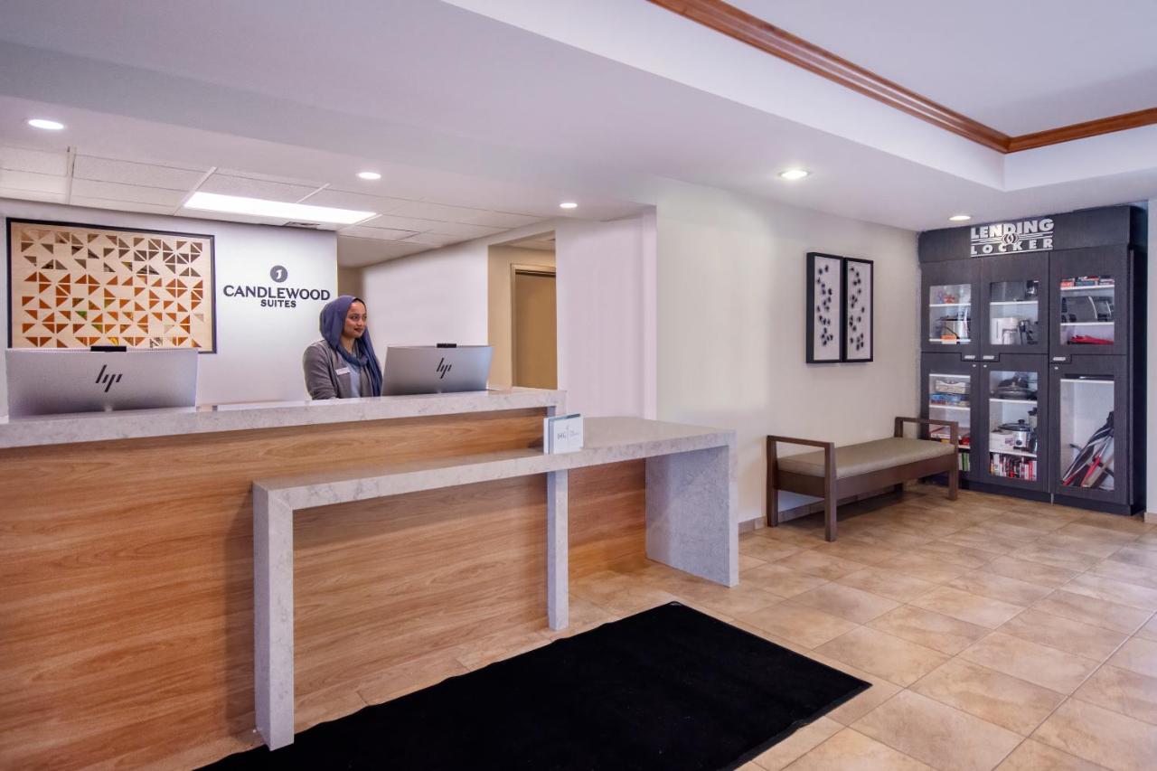 | Candlewood Suites Buffalo Amherst, an IHG Hotel