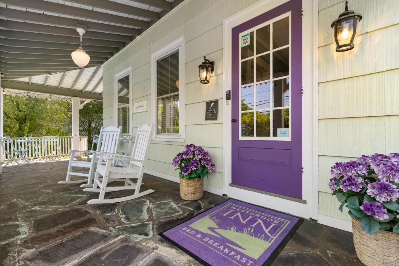 | Westbrook Inn Bed and Breakfast