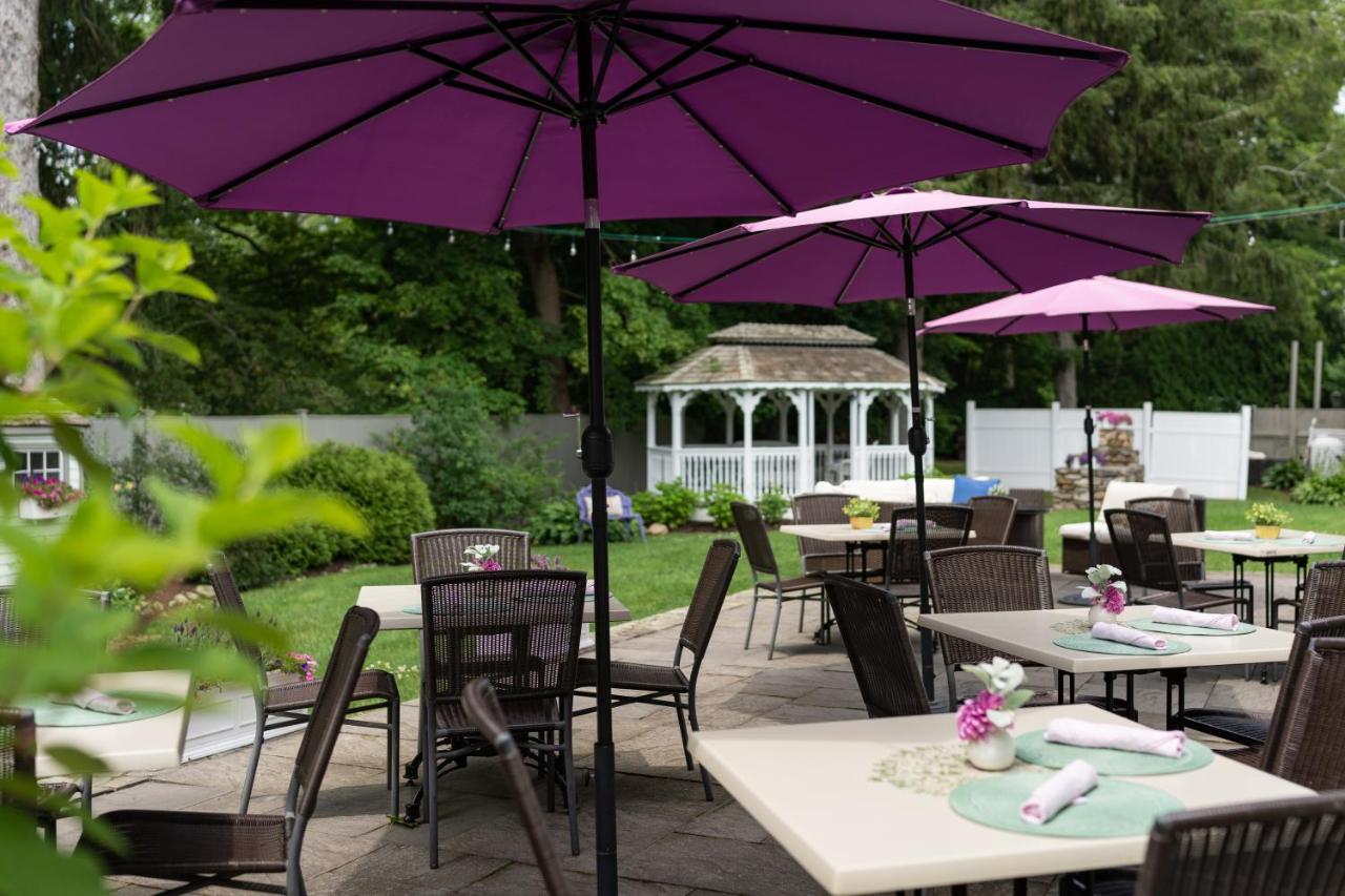 | Westbrook Inn Bed and Breakfast