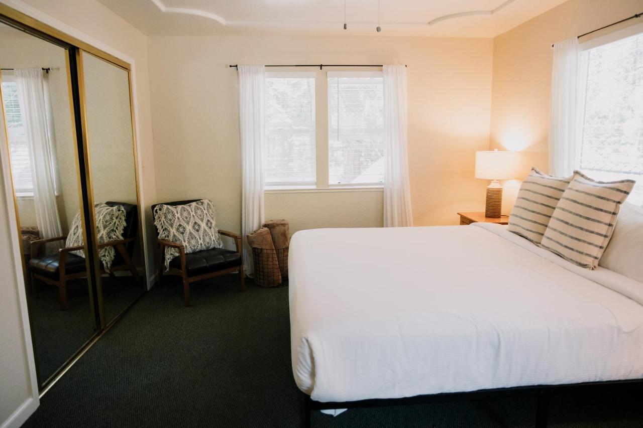 | The Long Barn Lodge