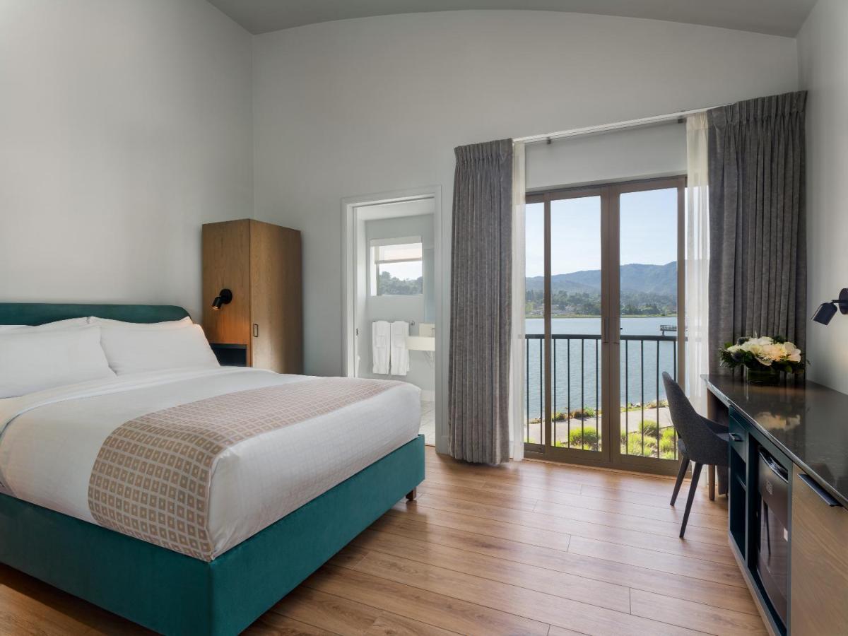 | Acqua Hotel