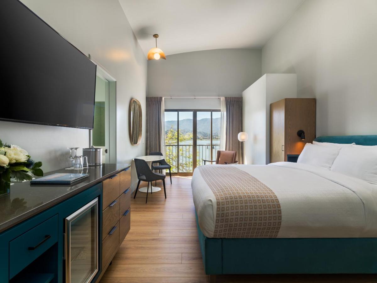 | Acqua Hotel