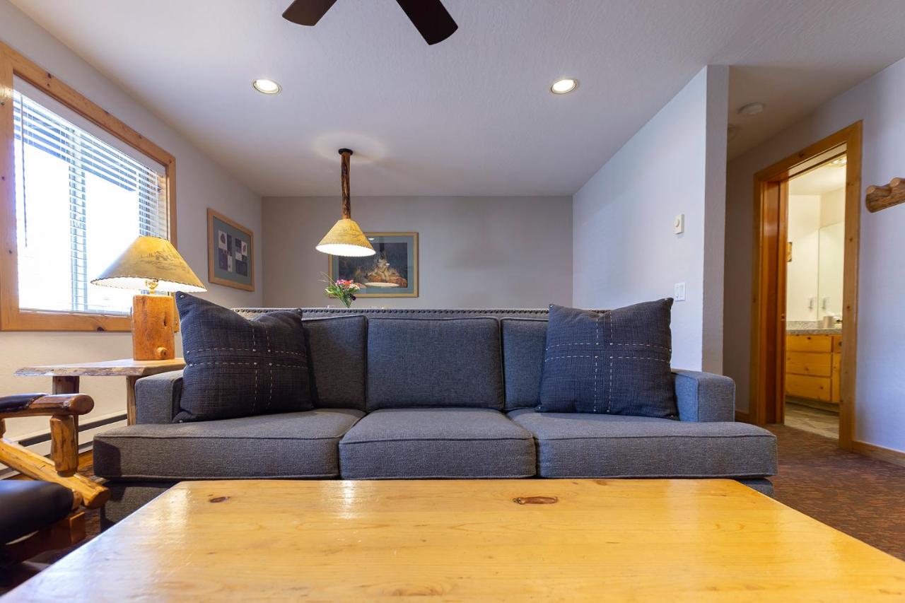 One-Bedroom Suite at Red Wolf Lodge at Olympic Valley