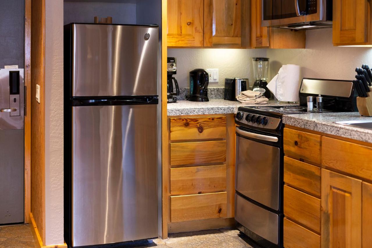 One-Bedroom Suite at Red Wolf Lodge at Olympic Valley