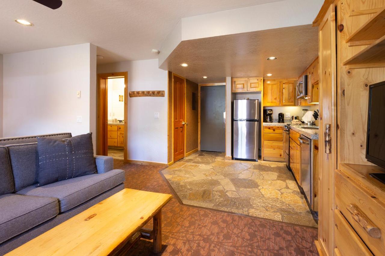 | Red Wolf Lodge at Olympic Valley