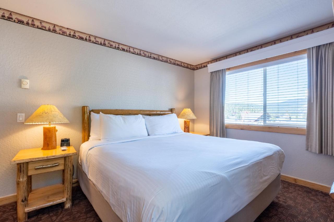 Two-Bedroom Apartment at Red Wolf Lodge at Olympic Valley