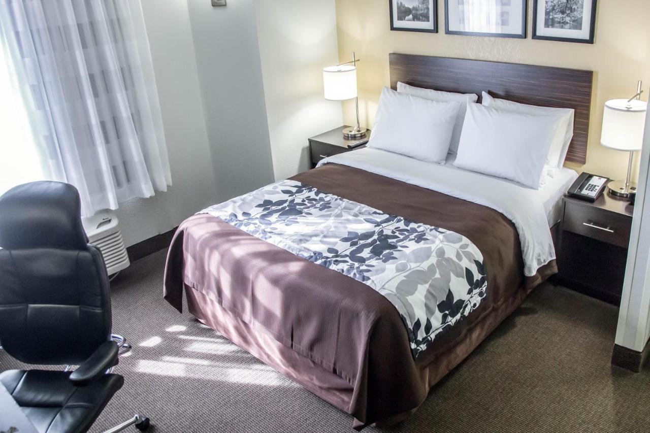 Queen Room at Sleep Inn Tinley Park I-80 near Amphitheatre-Convention Center