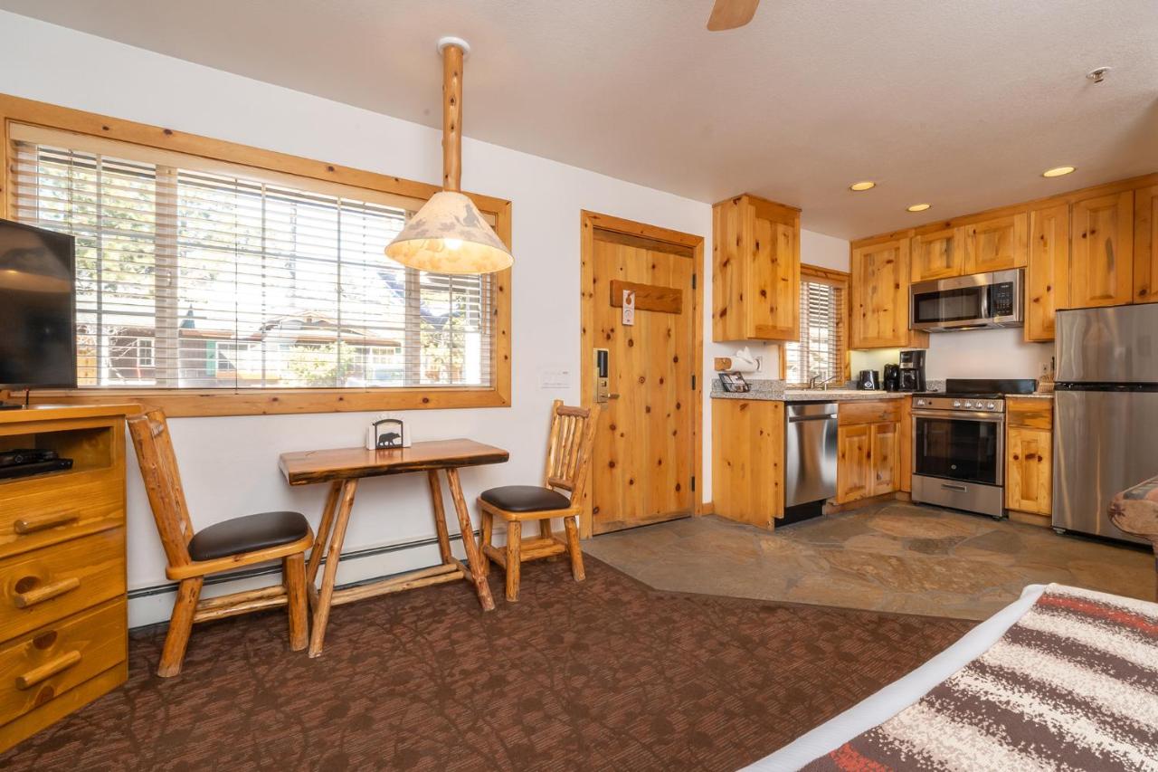 Studio Apartment at Red Wolf Lakeside Lodge