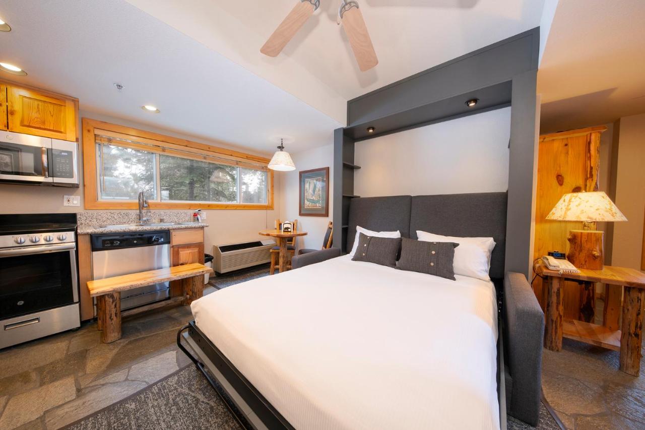 Studio Apartment at Red Wolf Lakeside Lodge
