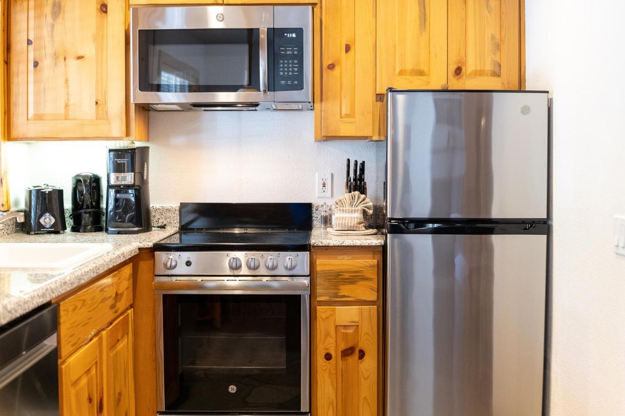 Studio Apartment at Red Wolf Lakeside Lodge