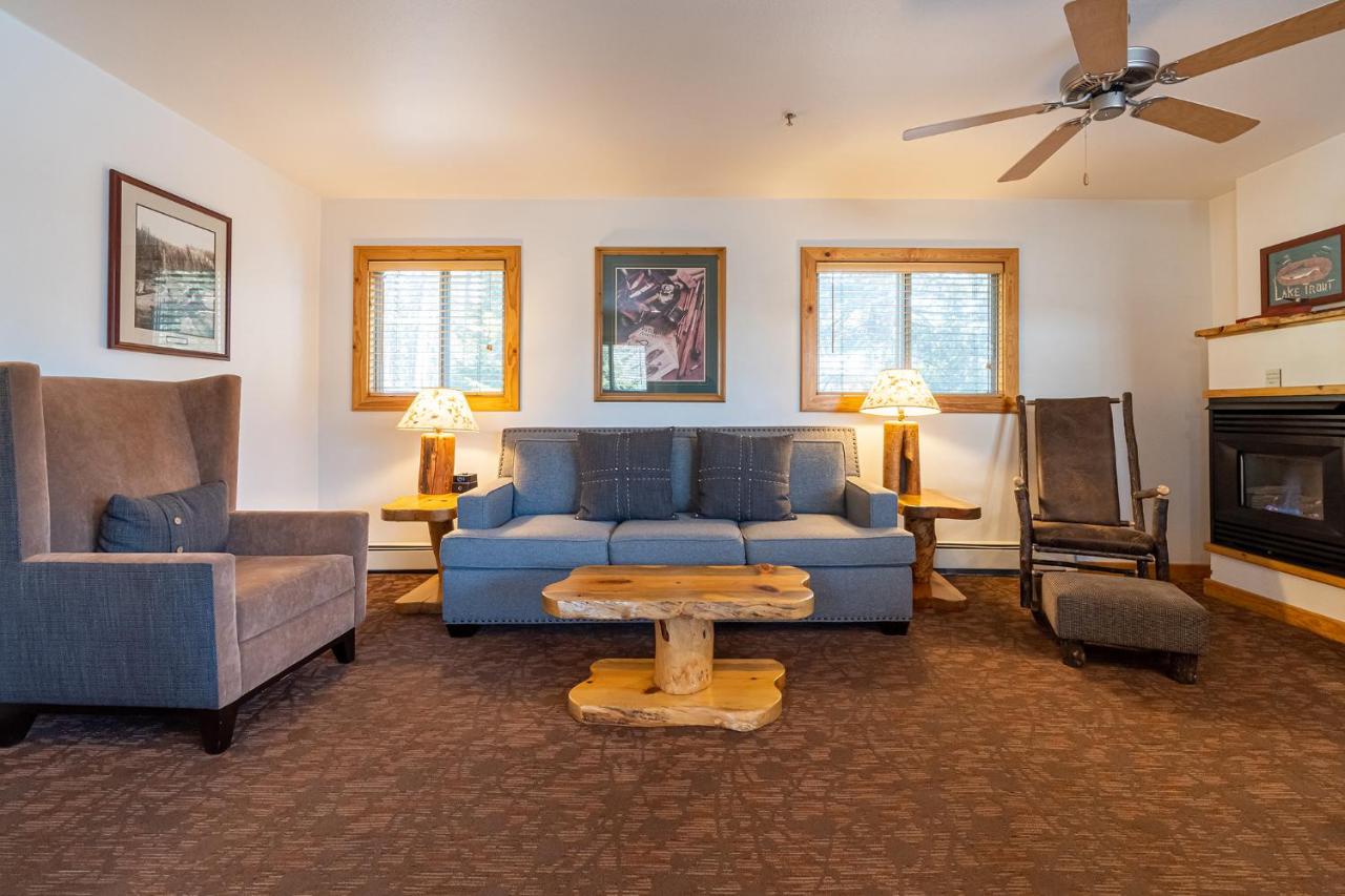 Two-Bedroom Apartment at Red Wolf Lakeside Lodge