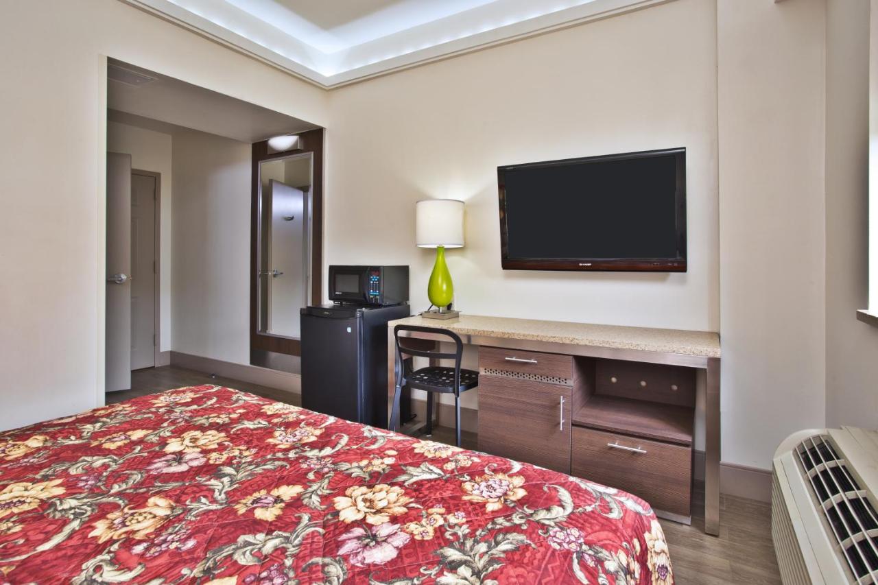 | Brooklyn Motor Inn