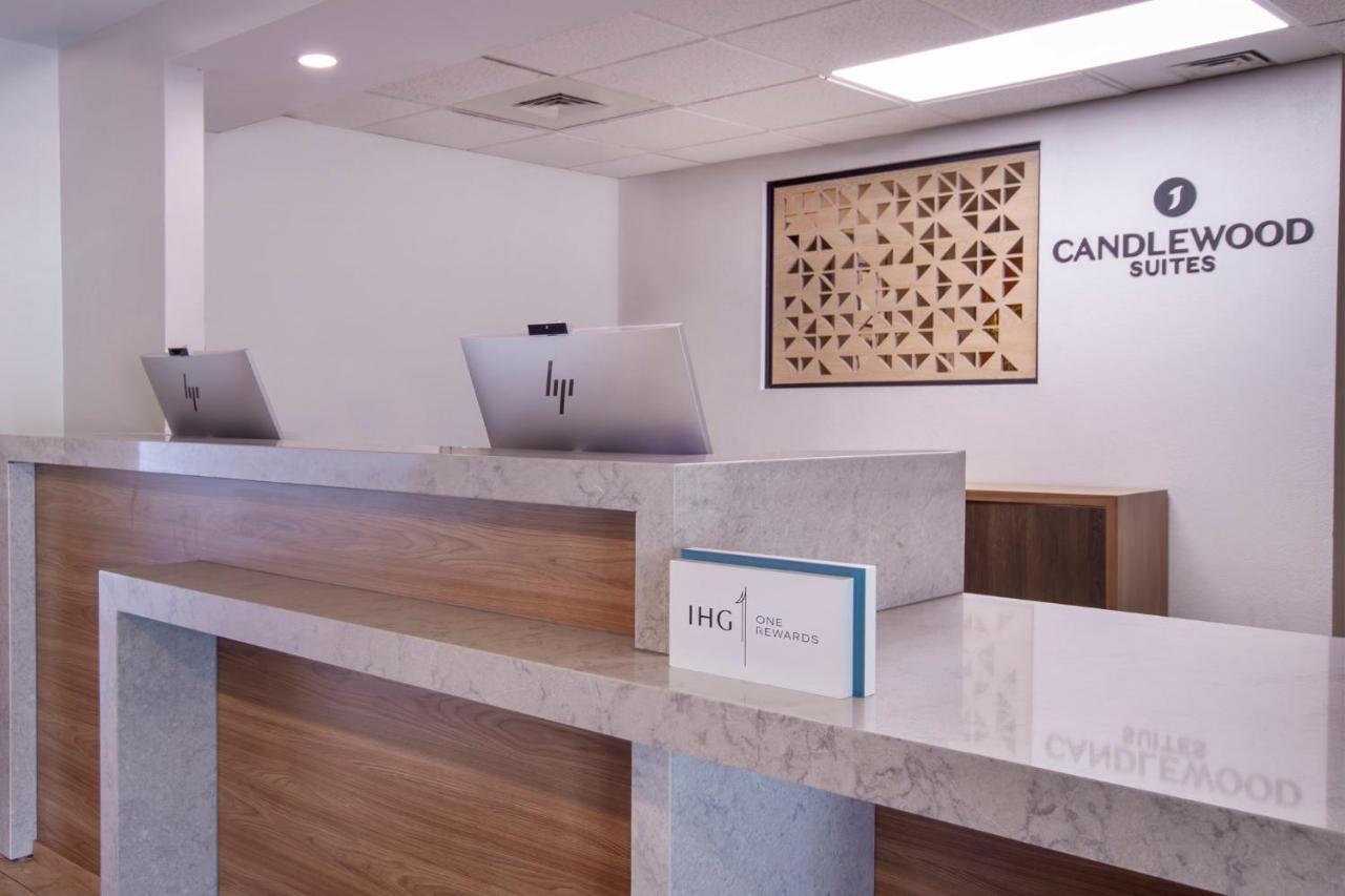 | Candlewood Suites Buffalo Amherst, an IHG Hotel