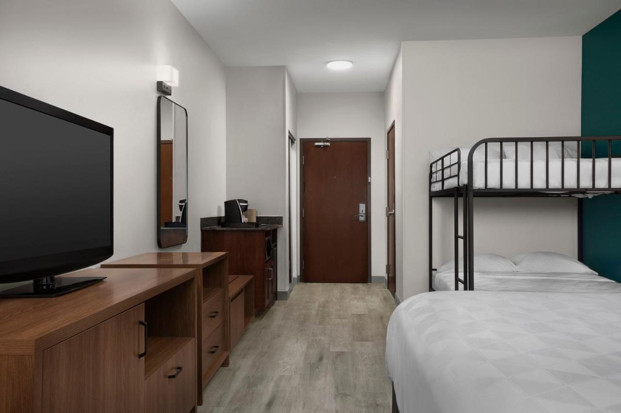 King Room with Spa Bath at Holiday Inn Hotel & Suites Durango Downtown, an IHG Hotel