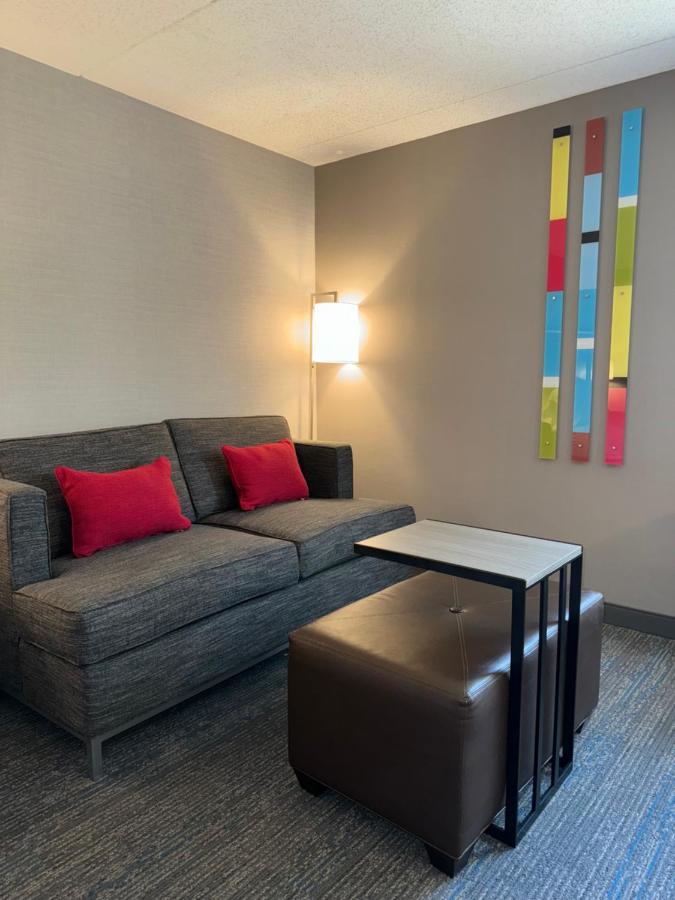 King Room with Sofa Bed - Non-Smoking at Hampton Inn by Hilton New Bedford/Fairhaven