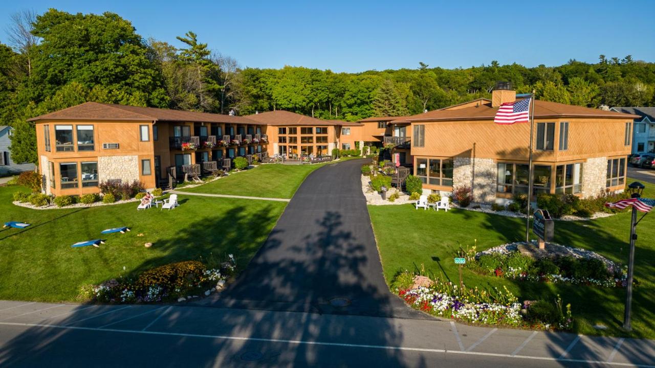 | Pine Grove Resort