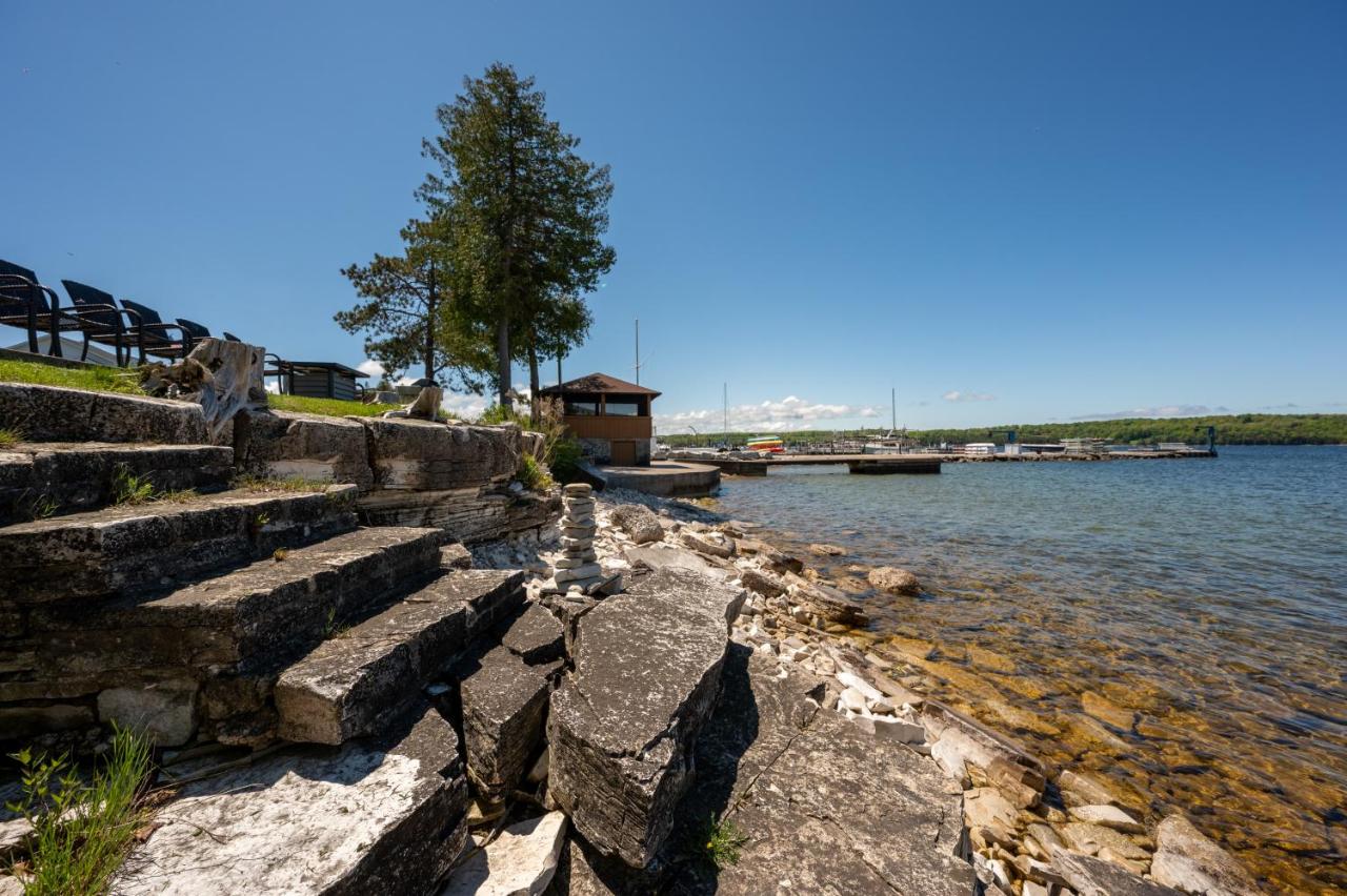| Pine Grove Resort