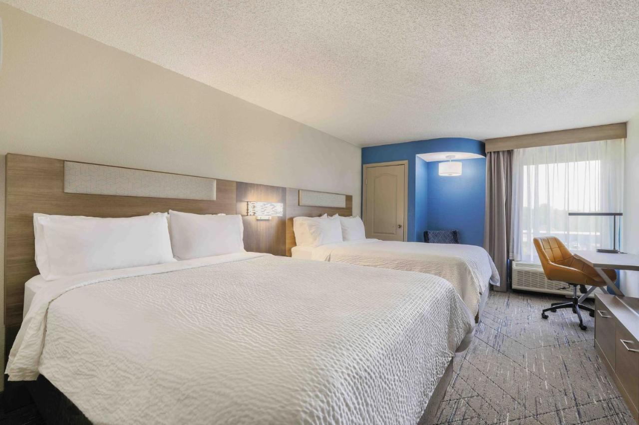 Queen Room with Two Queen Beds at Holiday Inn Express Burlington by IHG