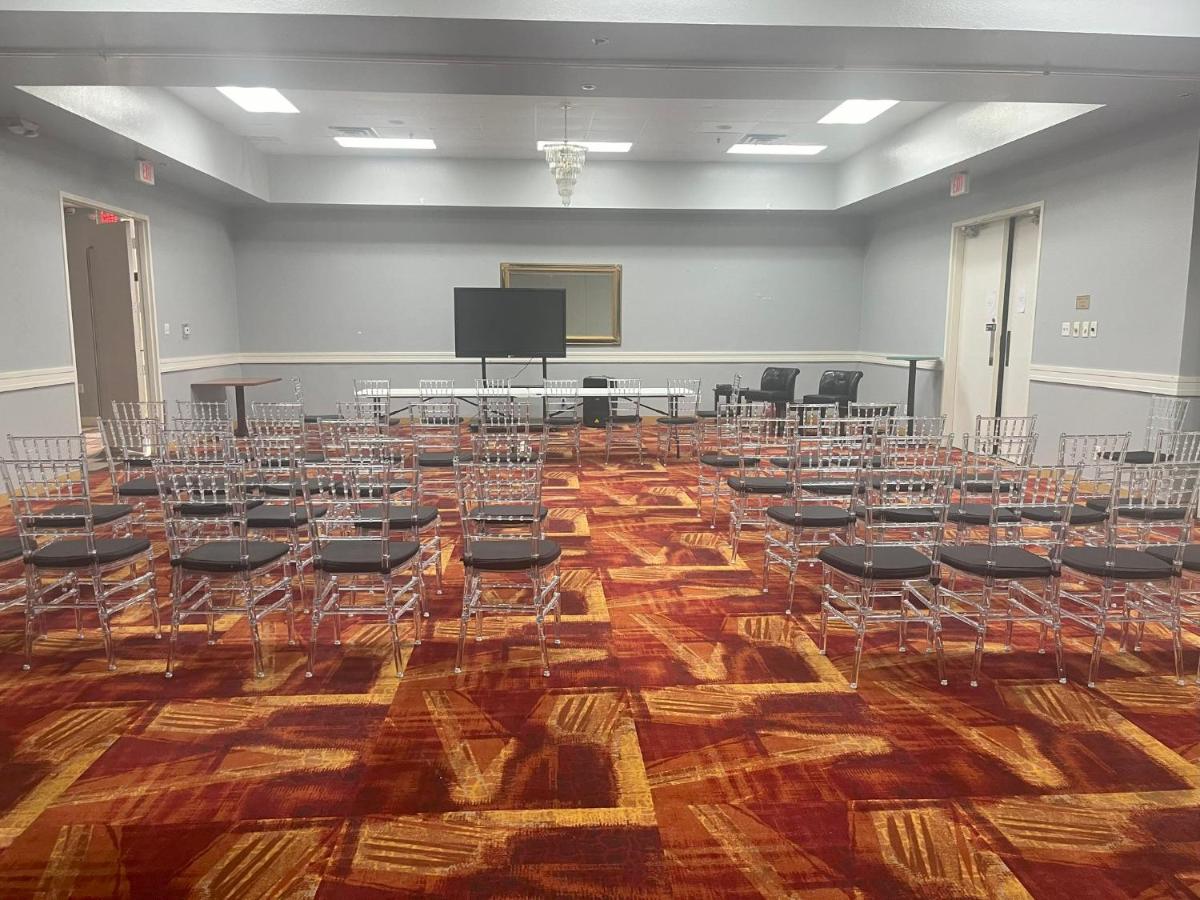 | Americas Best Value Inn & Suites-Texas City/La Marque