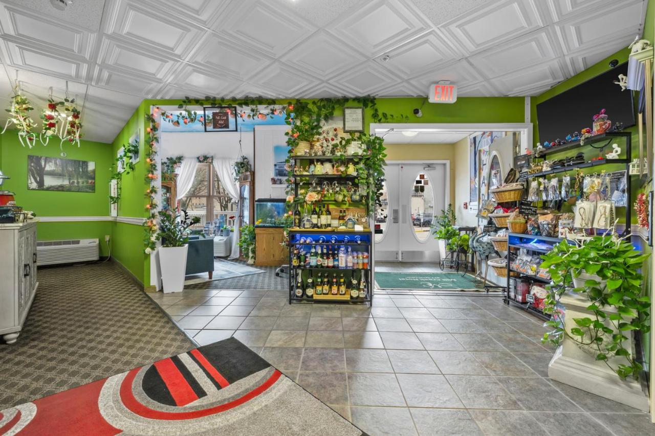  | Mill Creek Hotel
