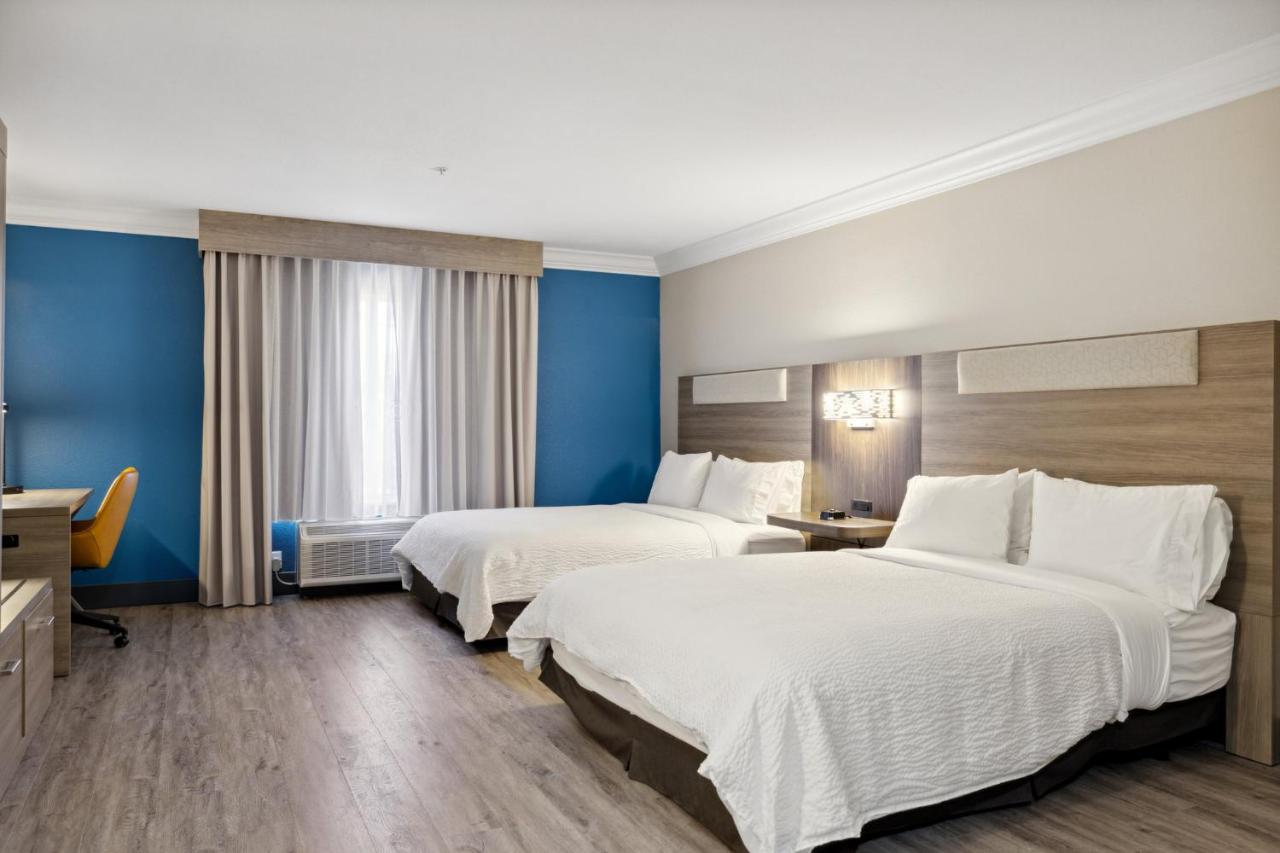  | Holiday Inn Express Hotel & Suites Vacaville, an IHG Hotel