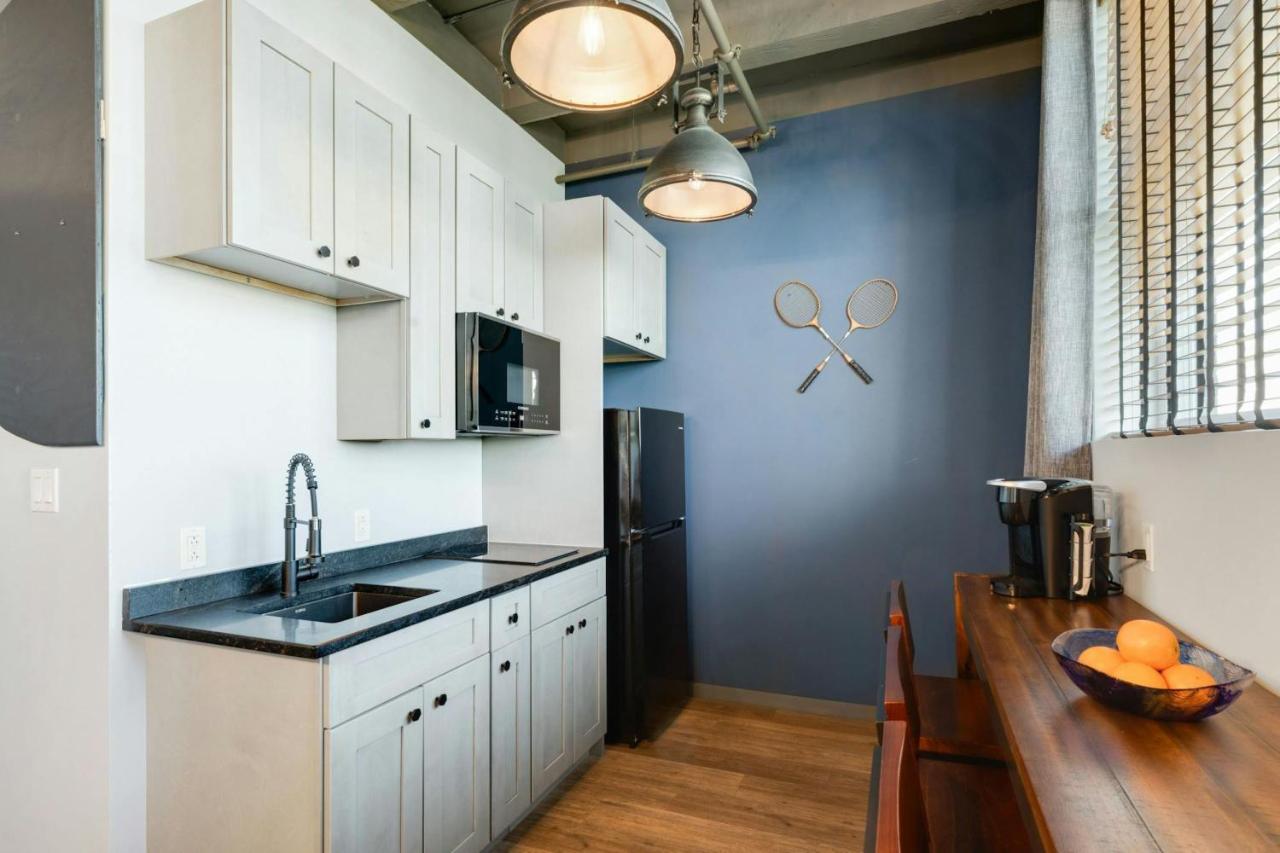 | Hotel Nell - Union Market