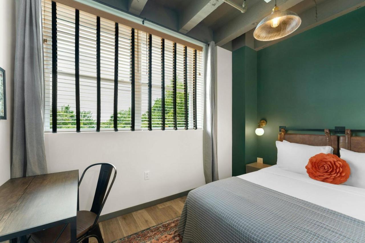 Standard Queen Room at Hotel Nell - Union Market