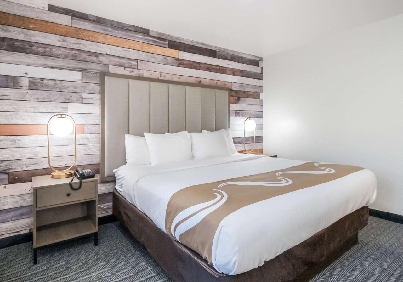 Standard King Room at Quality Inn South Lake Tahoe